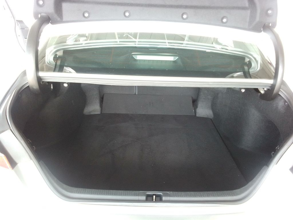 2018 Toyota Camry Image 18
