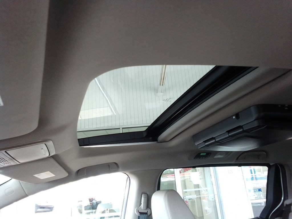 2018 Honda Odyssey Image 16