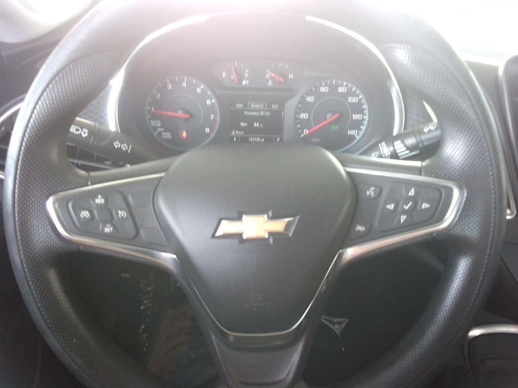2021 Chevrolet Malibu Image 8