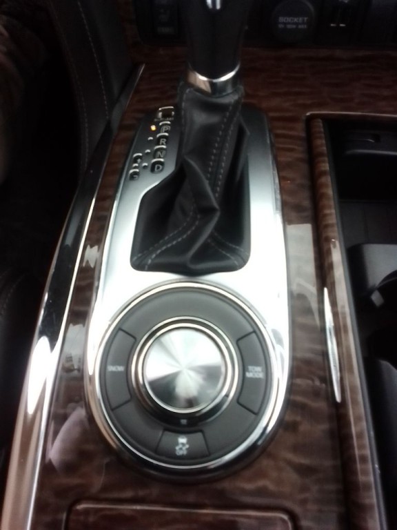 2020 Nissan Armada Image 12