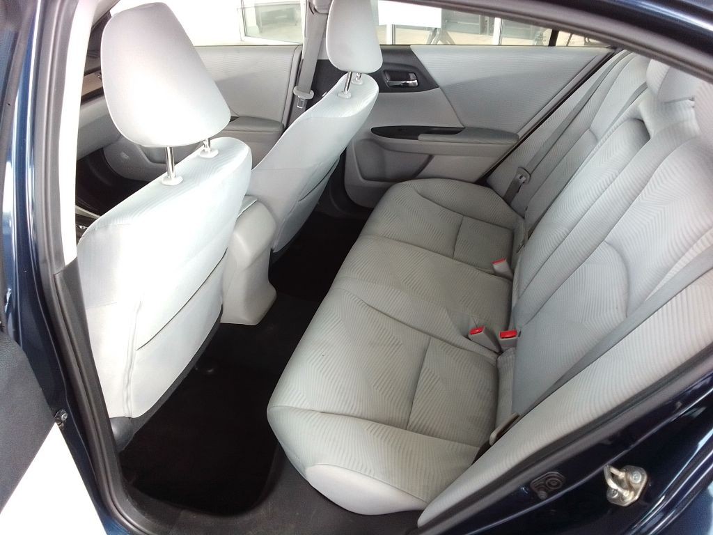 2017 Honda Accord Image 12