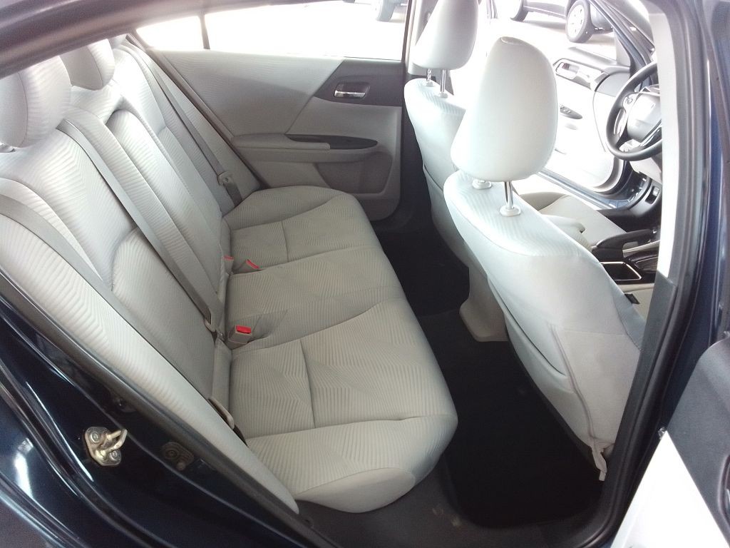2017 Honda Accord Image 14