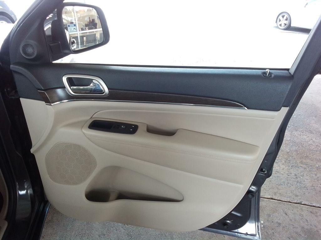 2016 Jeep Grand Cherokee Image 23