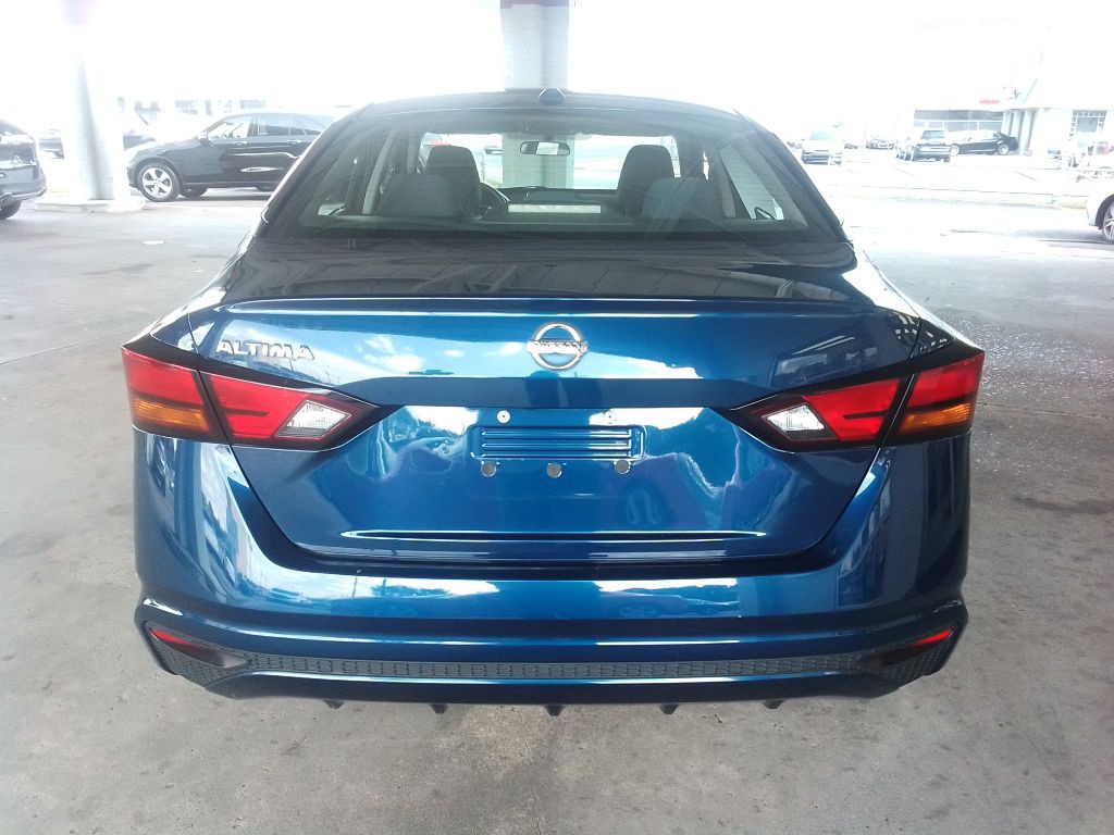 2019 Nissan Altima Image 6