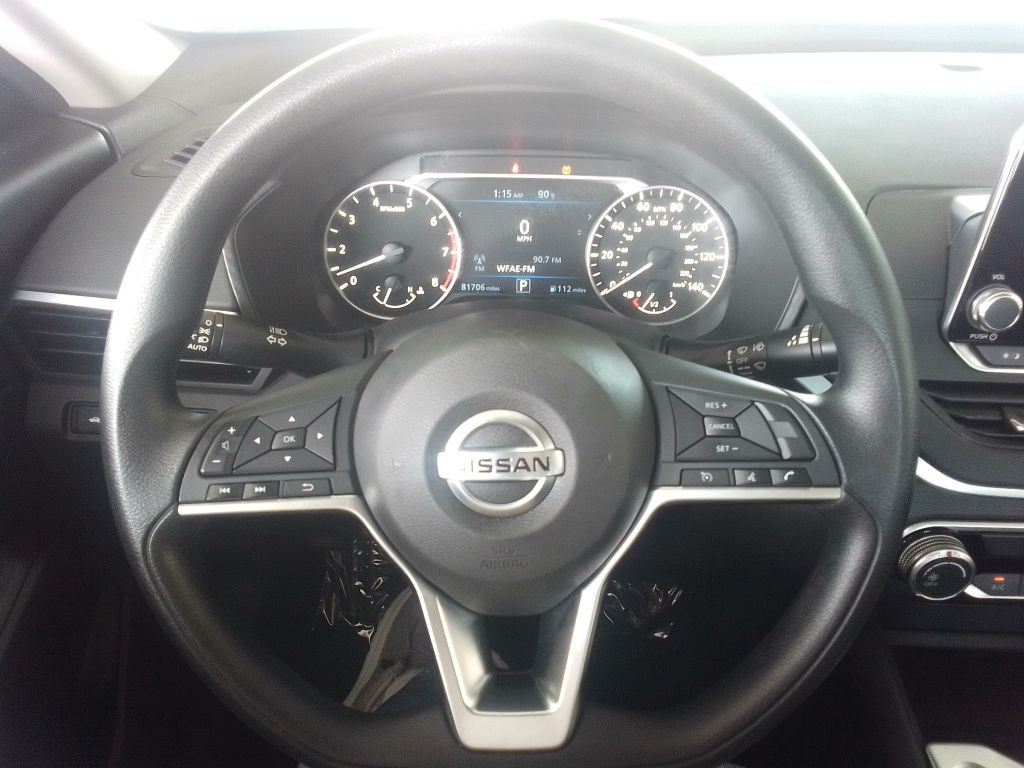 2019 Nissan Altima Image 8