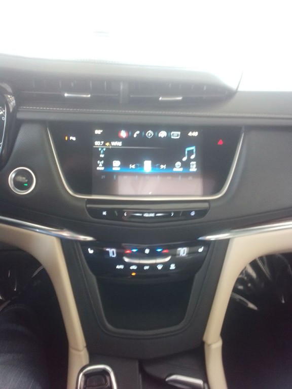 2018 Cadillac XT5 Image 8