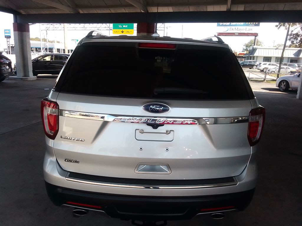 2018 Ford Explorer Image 6