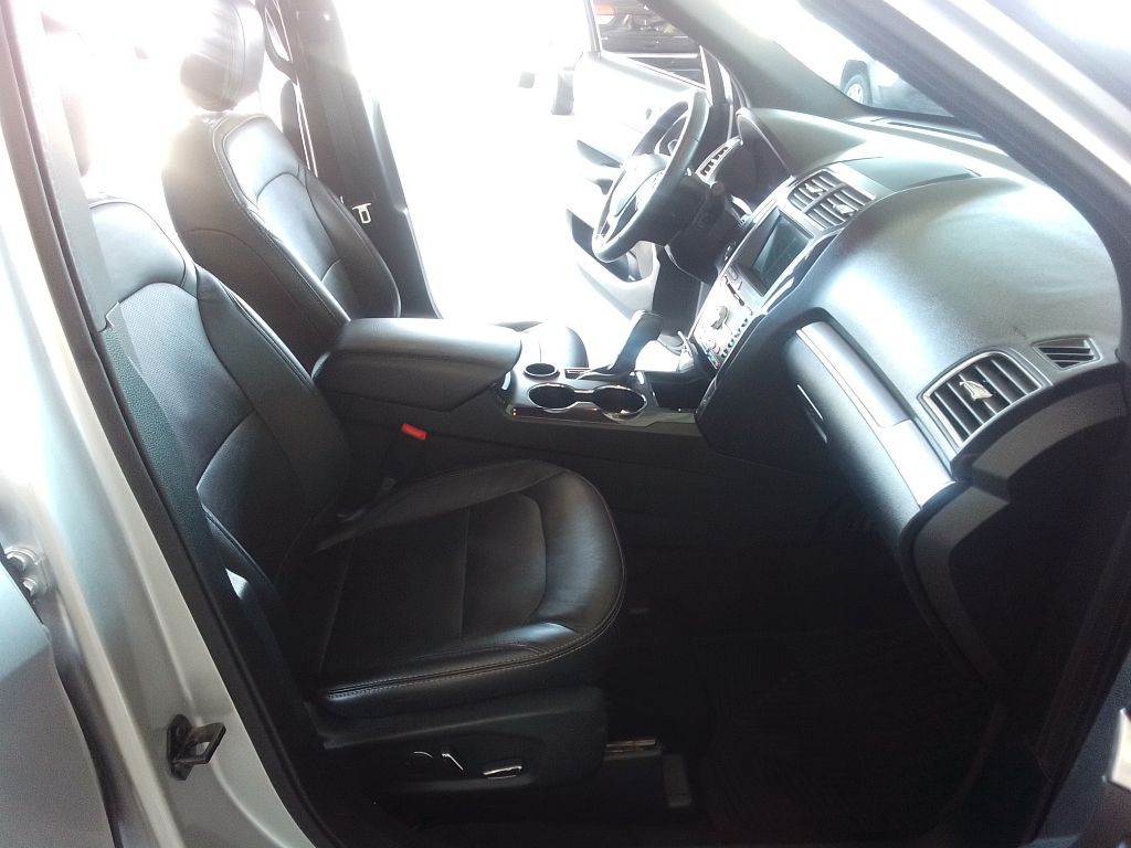 2018 Ford Explorer Image 20