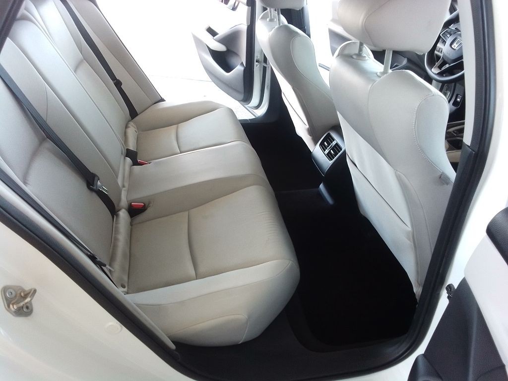 2018 Honda Accord Image 20