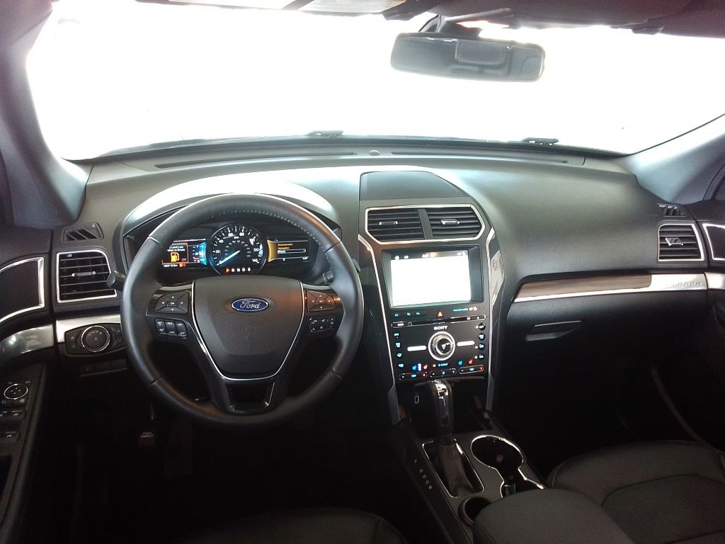 2017 Ford Explorer Image 7