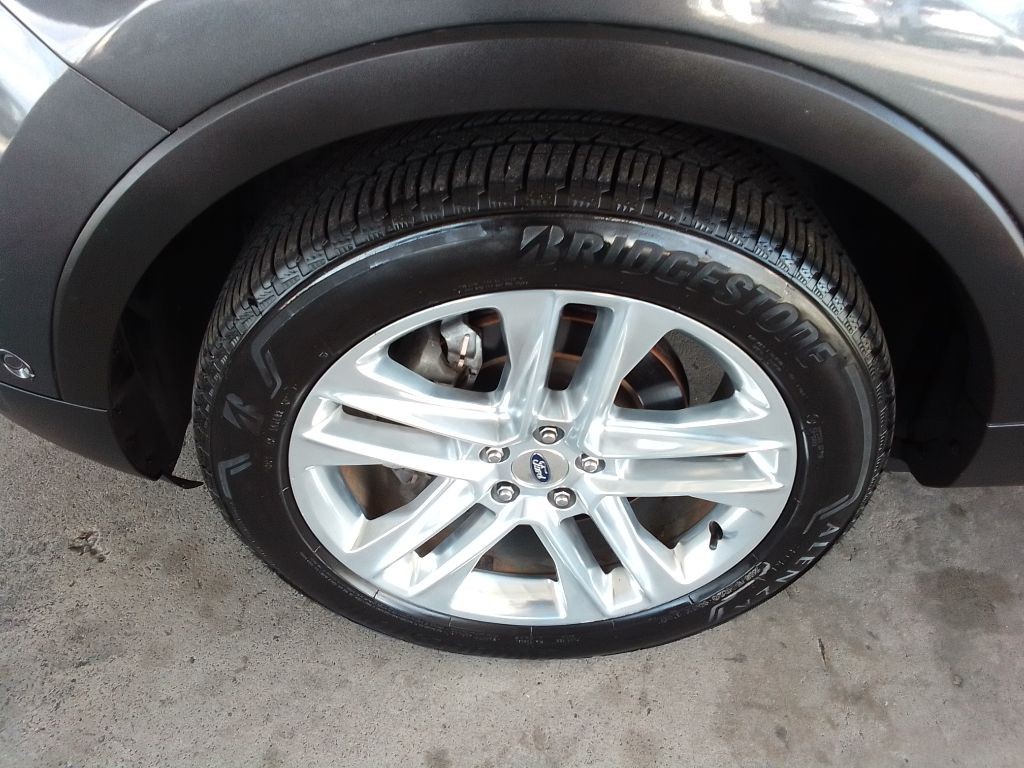 2017 Ford Explorer Image 30