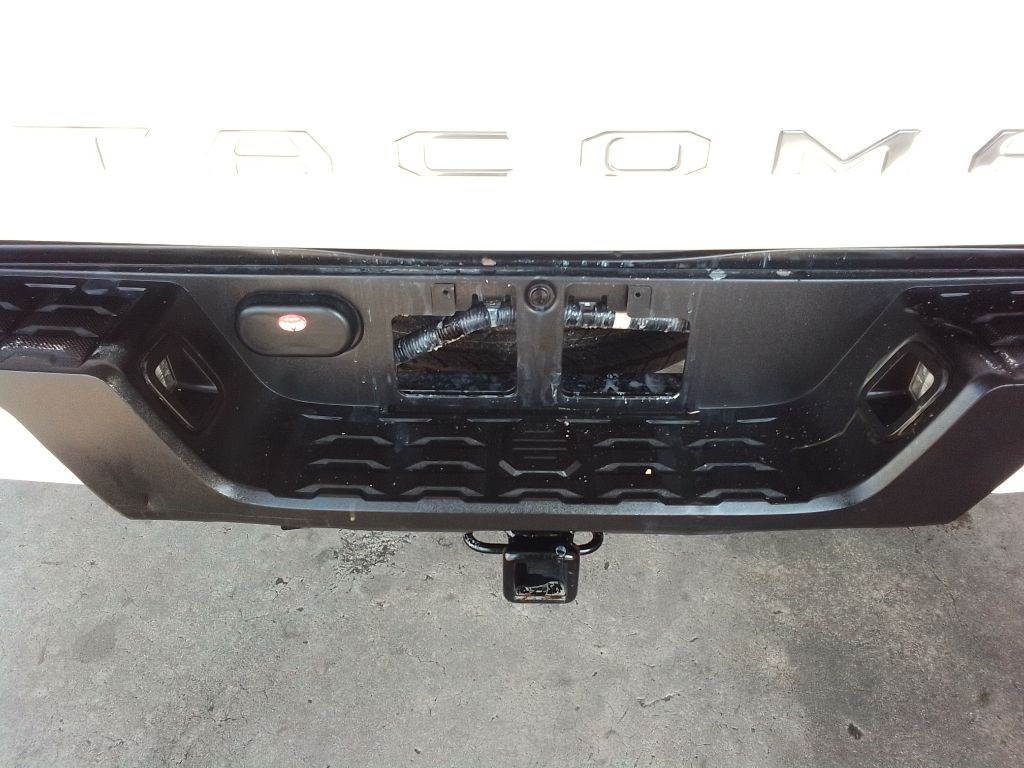 2016 Toyota Tacoma Image 12