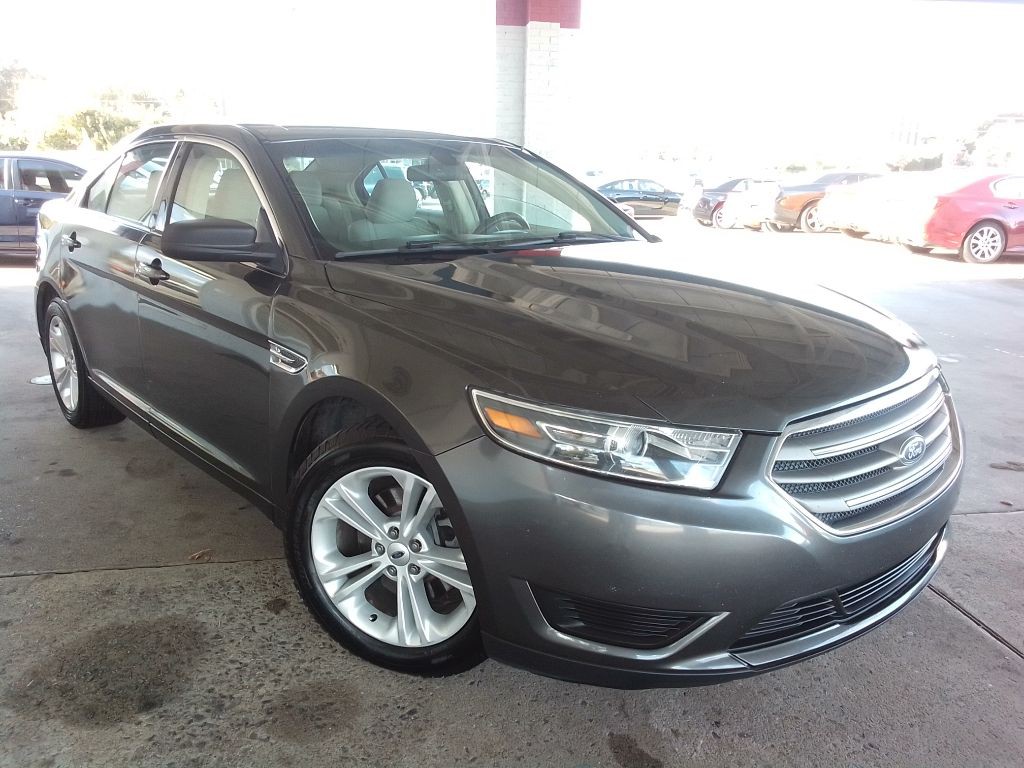 2018 Ford Taurus Image 3