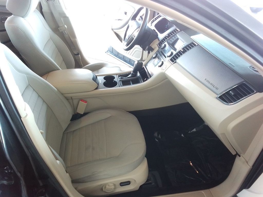 2018 Ford Taurus Image 15