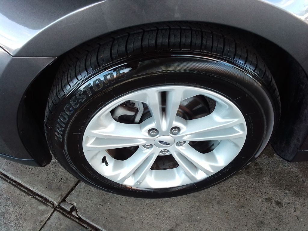 2018 Ford Taurus Image 24