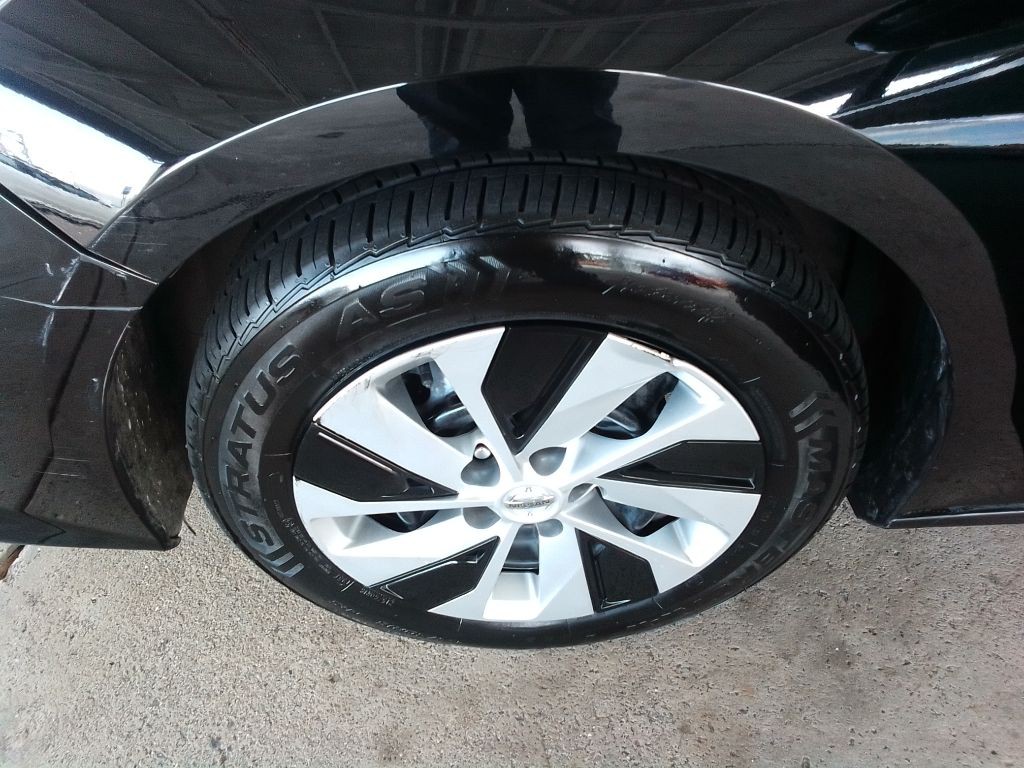 2019 Nissan Altima Image 24