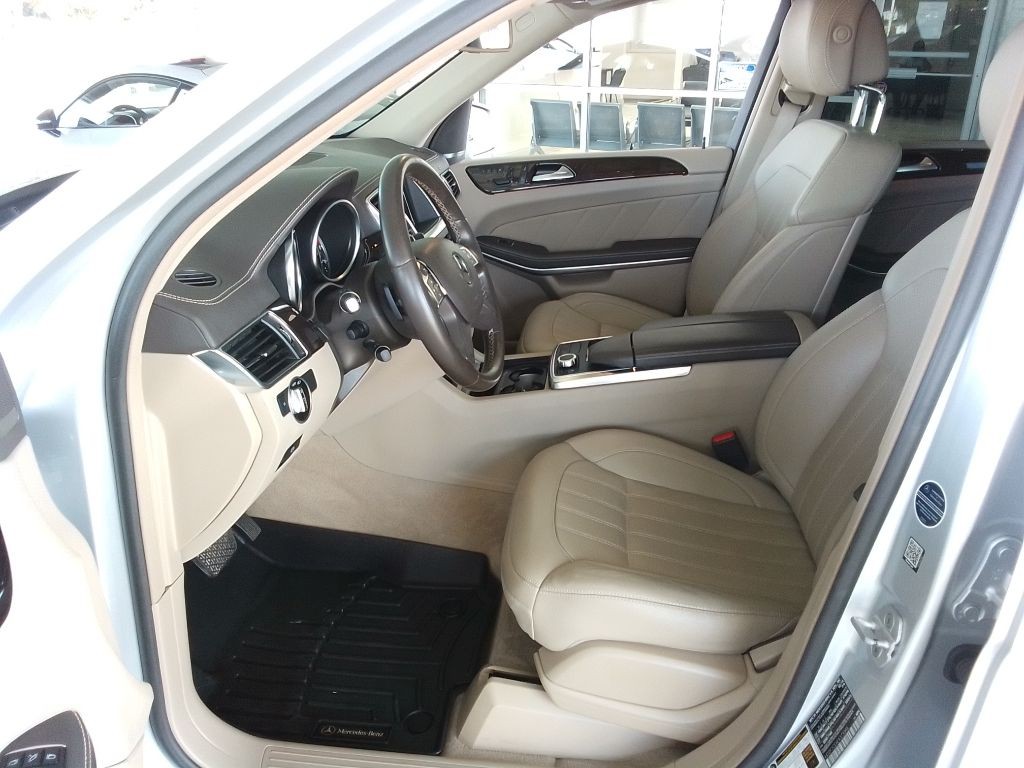 2014 Mercedes-Benz GL-Class Image 17