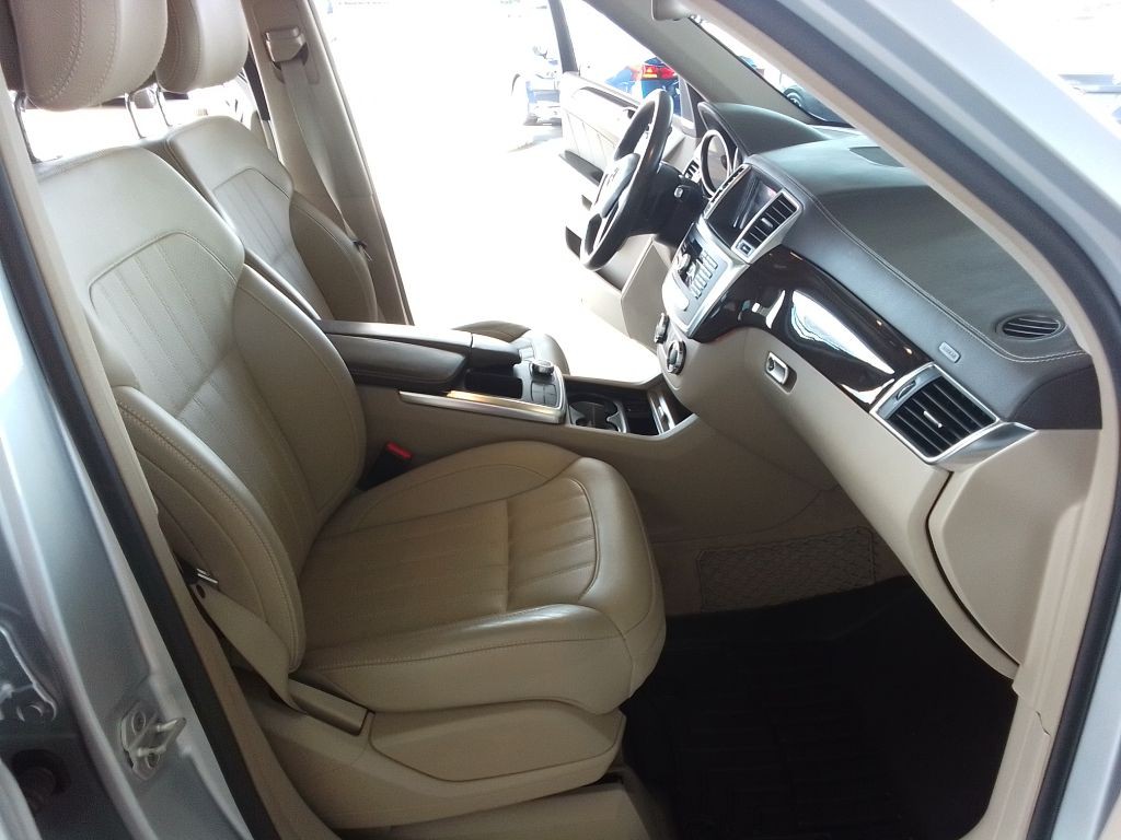 2014 Mercedes-Benz GL-Class Image 20