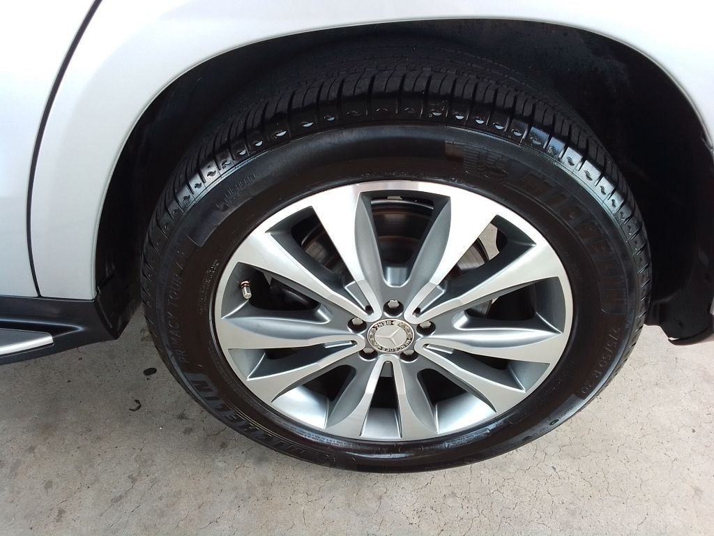 2014 Mercedes-Benz GL-Class Image 29