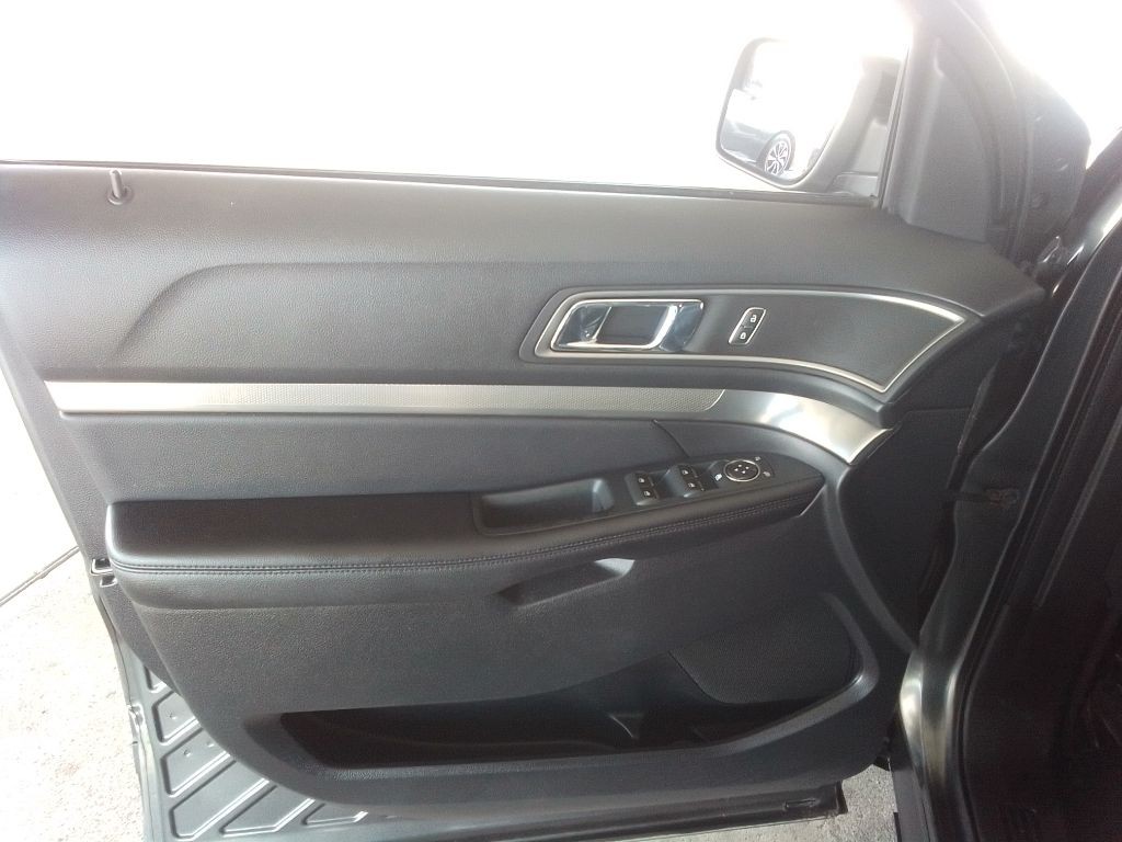 2018 Ford Explorer Image 22