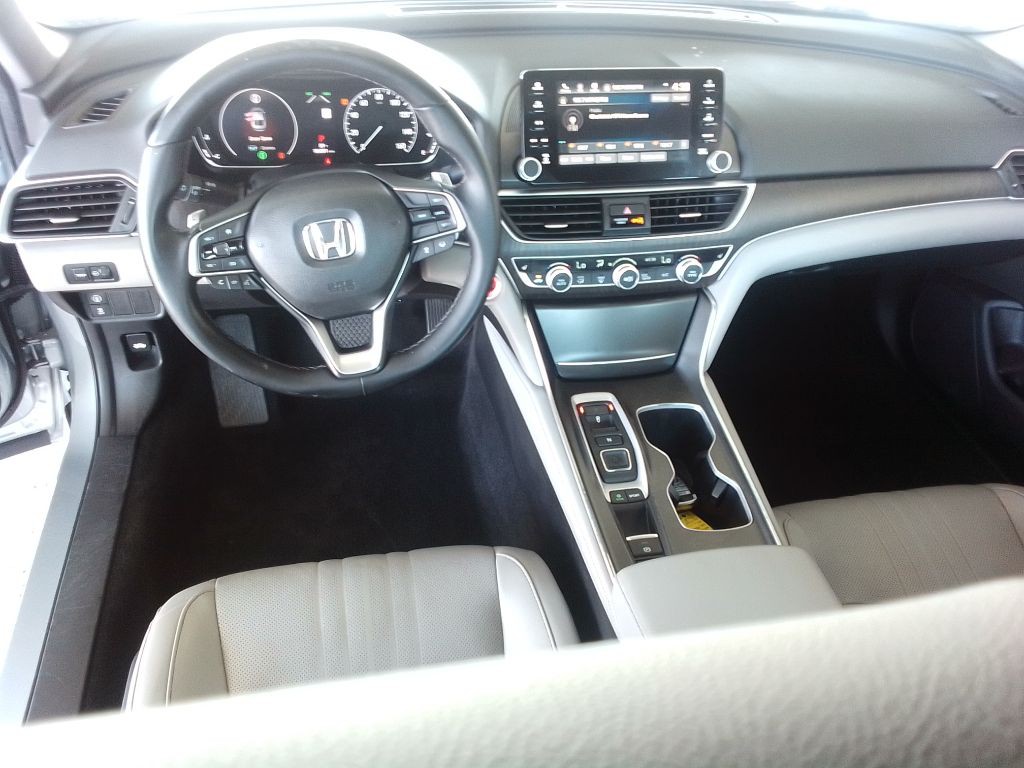2019 Honda Accord Image 7