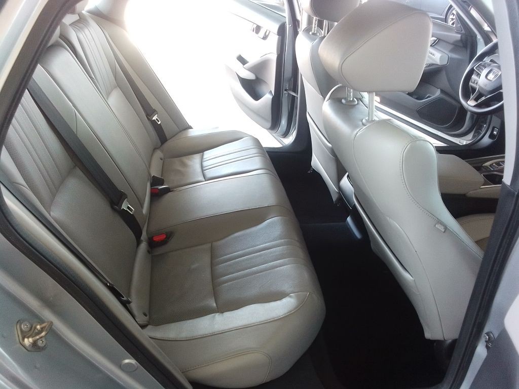 2019 Honda Accord Image 19