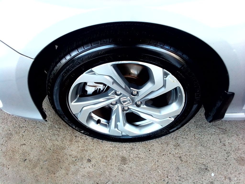 2019 Honda Accord Image 26