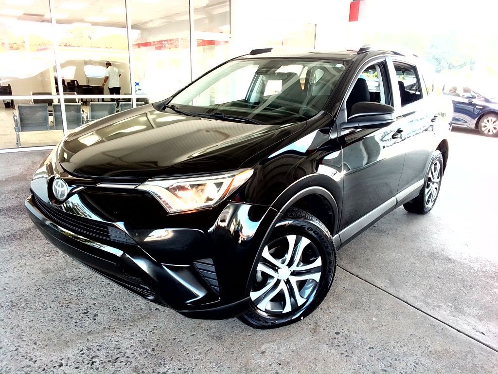 2017 Toyota Rav4 Image 1