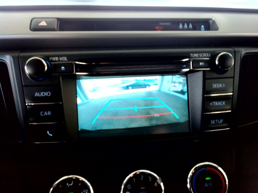 2017 Toyota Rav4 Image 11