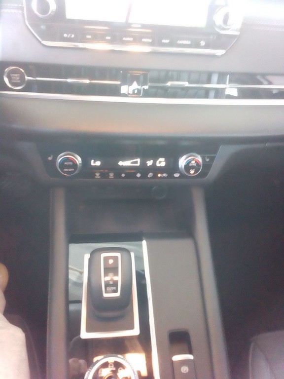 2022 Mitsubishi Outlander Image 10
