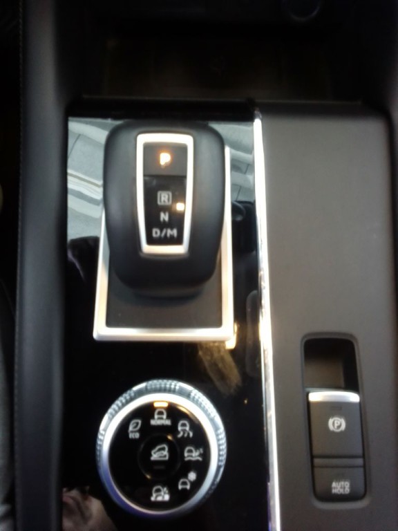 2022 Mitsubishi Outlander Image 12