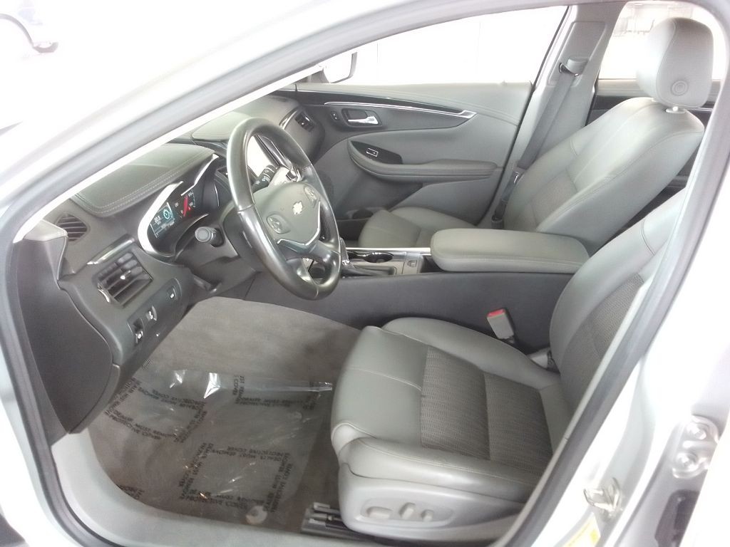 2019 Chevrolet Impala Image 12