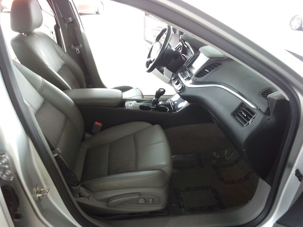 2019 Chevrolet Impala Image 14