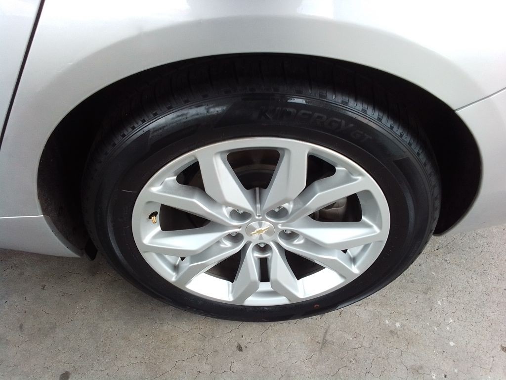 2019 Chevrolet Impala Image 22
