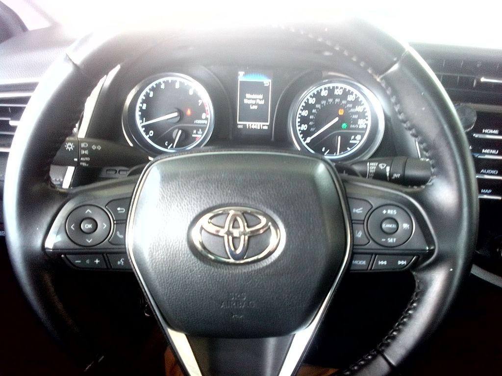 2020 Toyota Camry Image 8
