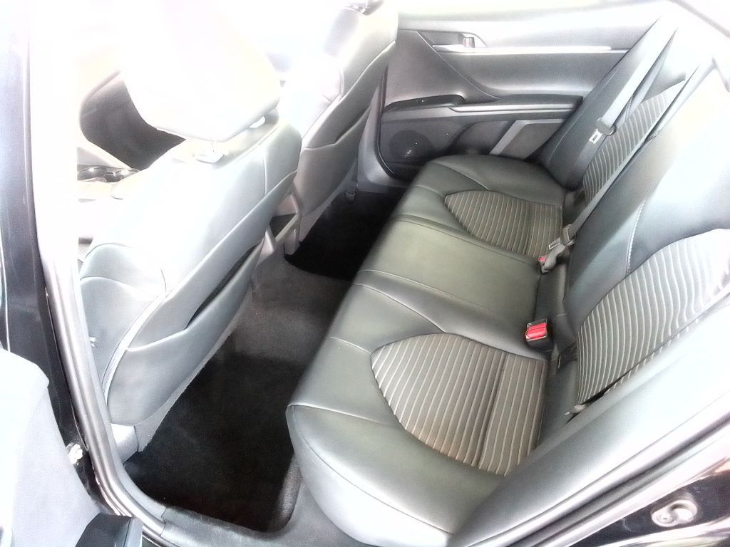 2020 Toyota Camry Image 13