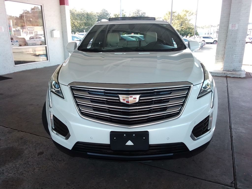 2017 Cadillac XT5 Image 2