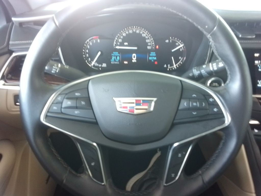 2017 Cadillac XT5 Image 8