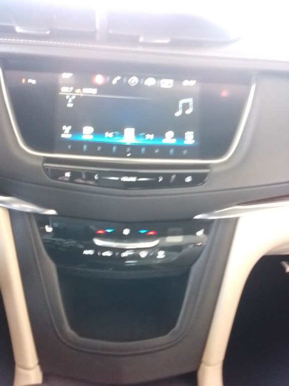 2017 Cadillac XT5 Image 10
