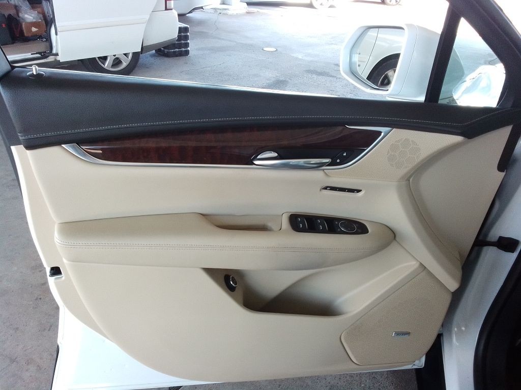 2017 Cadillac XT5 Image 23