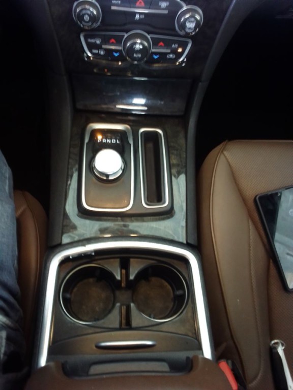 2019 Chrysler 300 Image 10