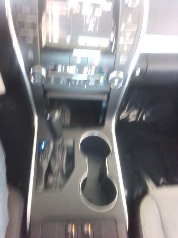 2017 Toyota Camry Image 10