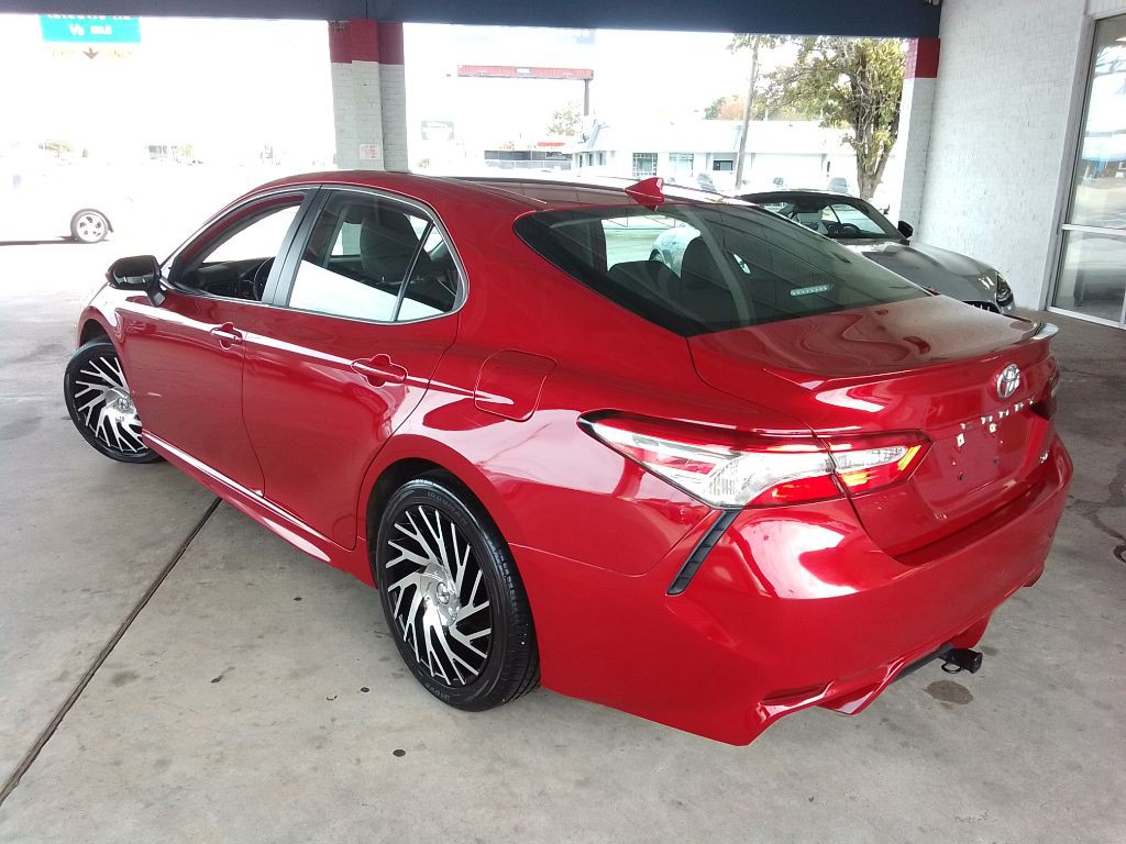 2020 Toyota Camry Image 4