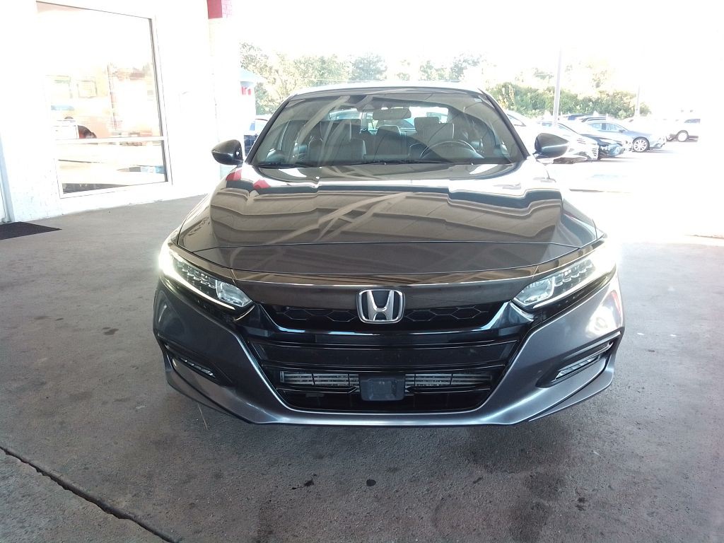 2020 Honda Accord Image 2