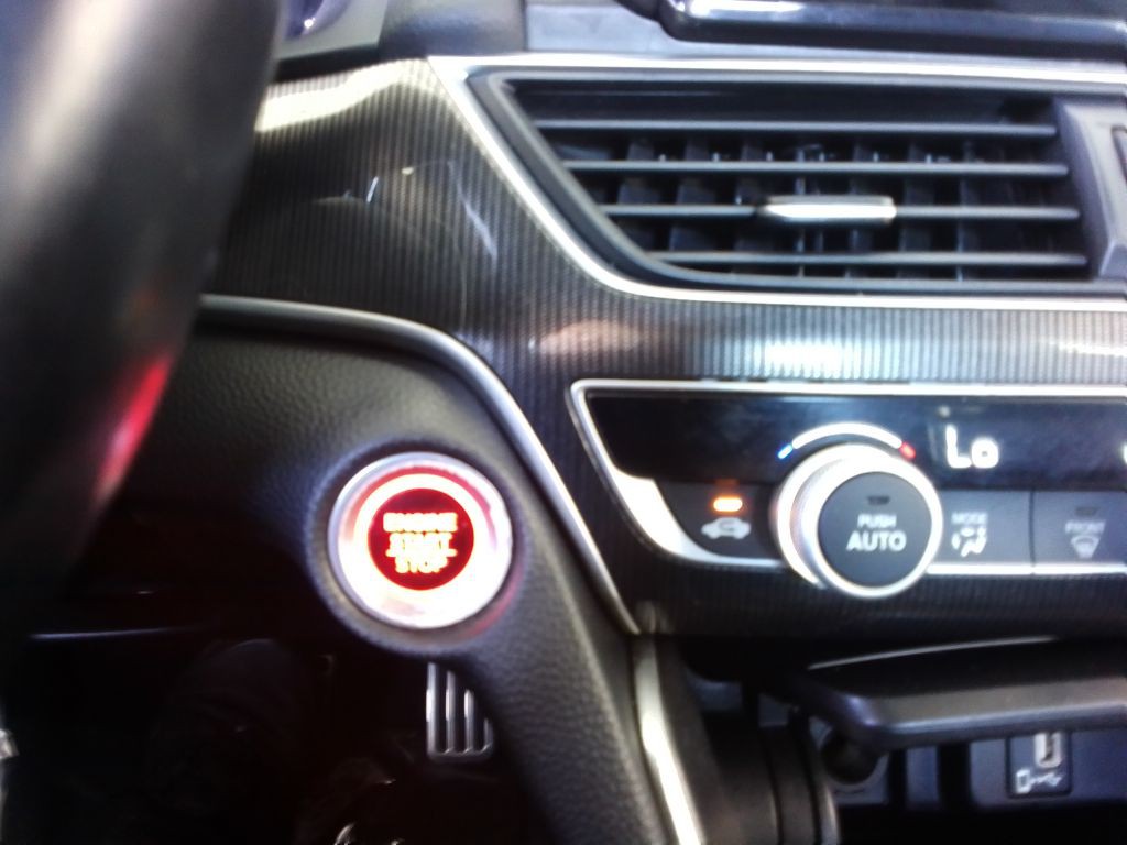 2020 Honda Accord Image 13