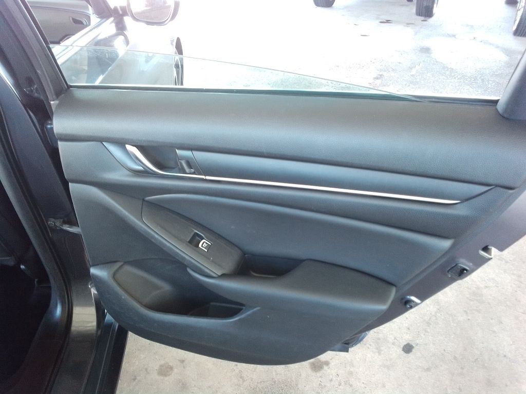 2020 Honda Accord Image 23