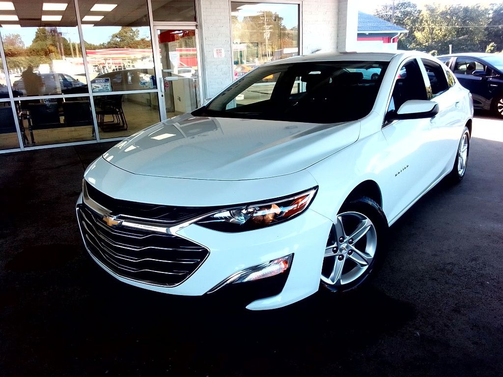 2023 Chevrolet Malibu Image 1