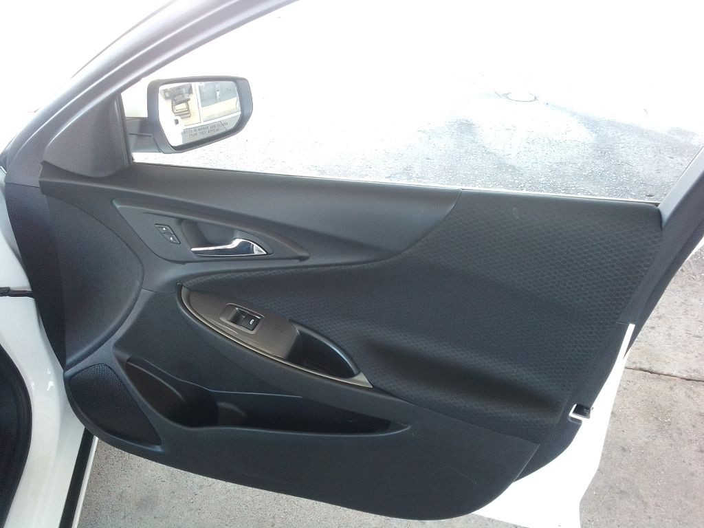 2023 Chevrolet Malibu Image 21