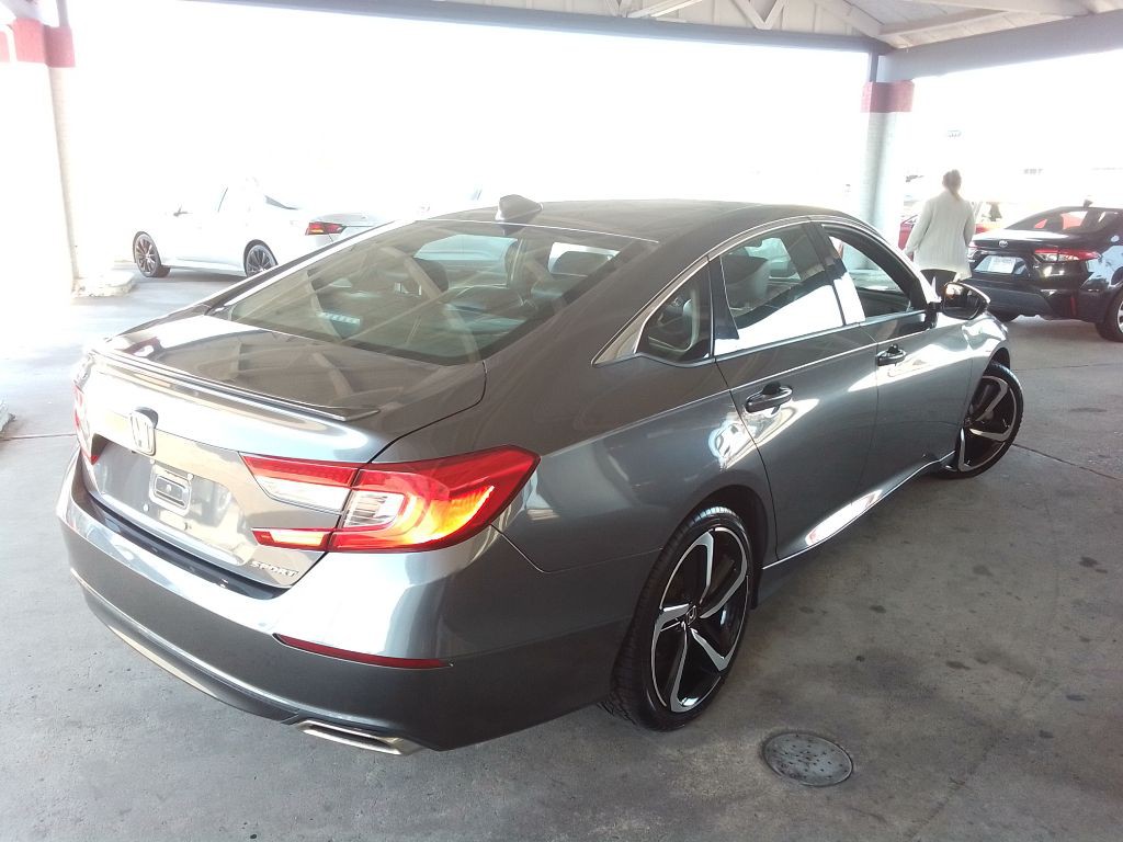 2018 Honda Accord Image 5
