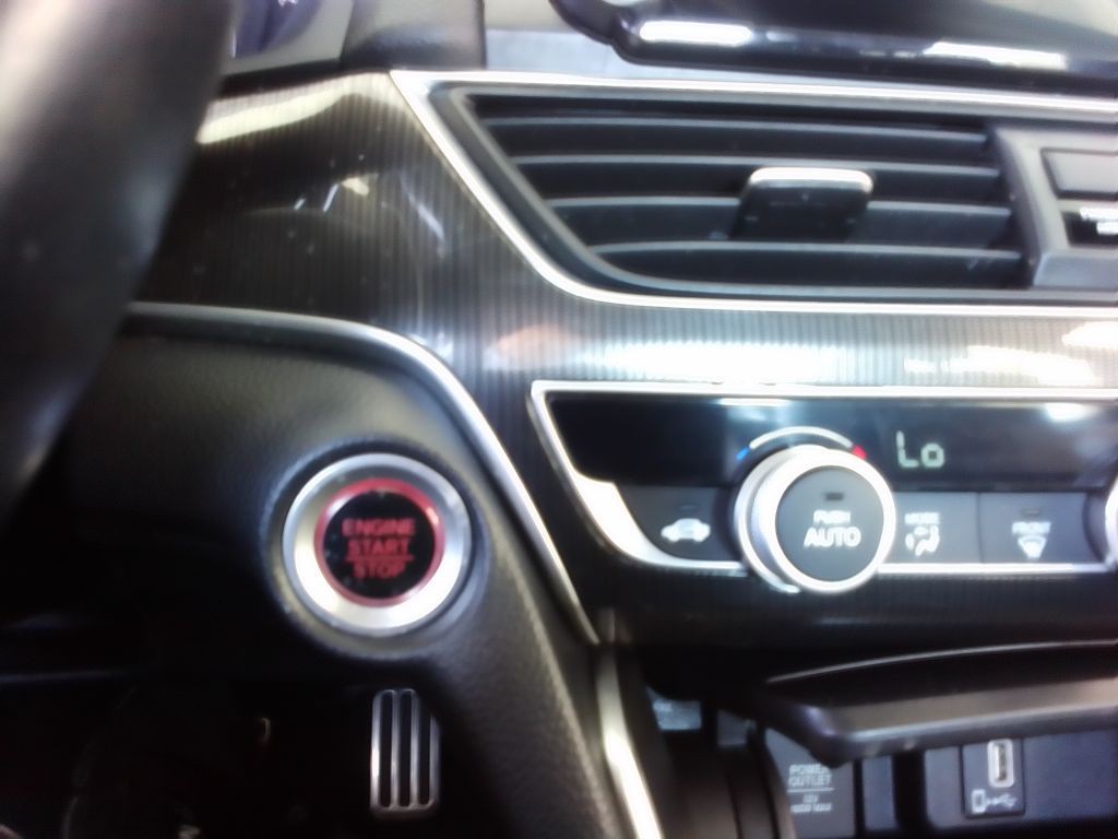 2018 Honda Accord Image 14